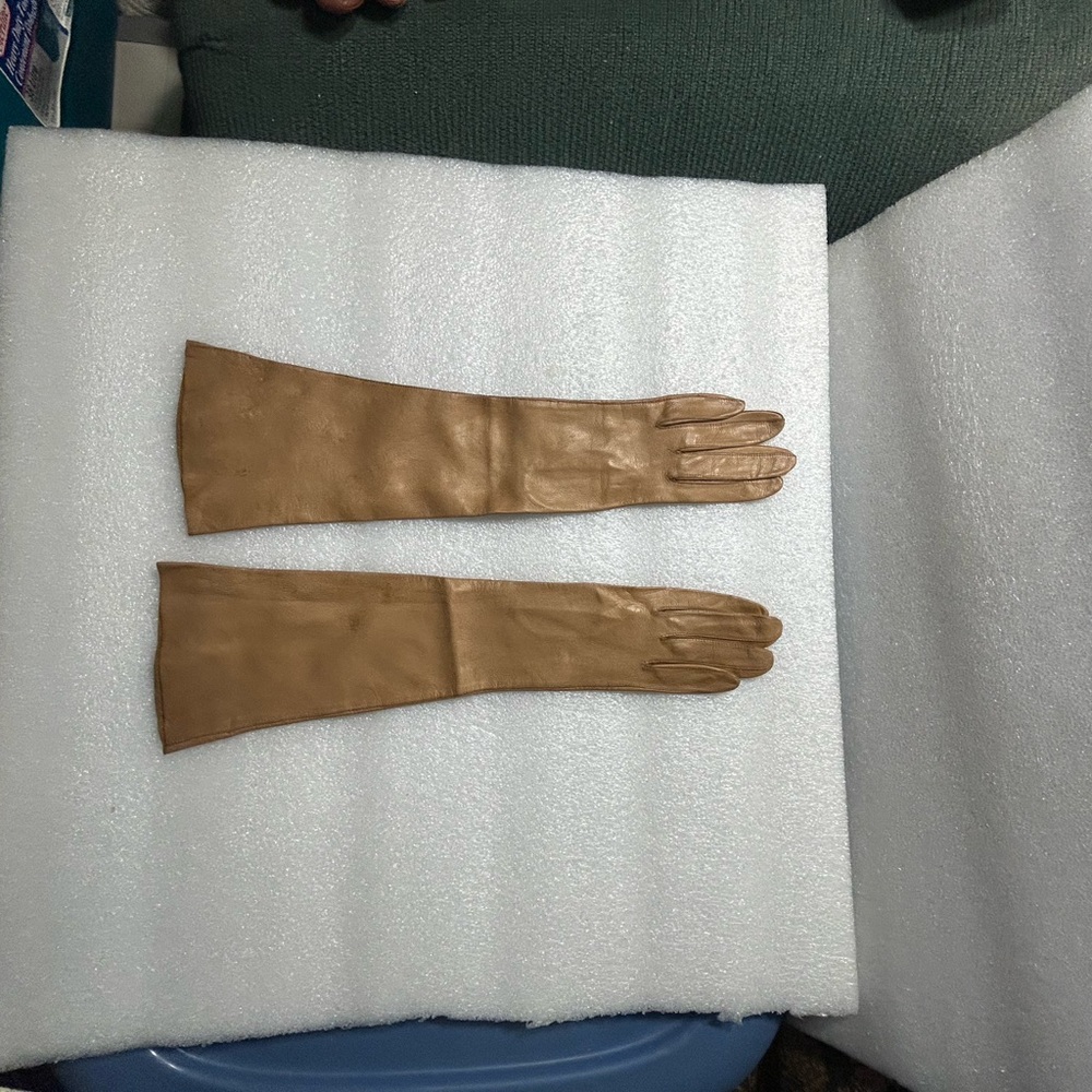 Vintage Chic Tan Kid Leather Unlined Long Gloves Size 6